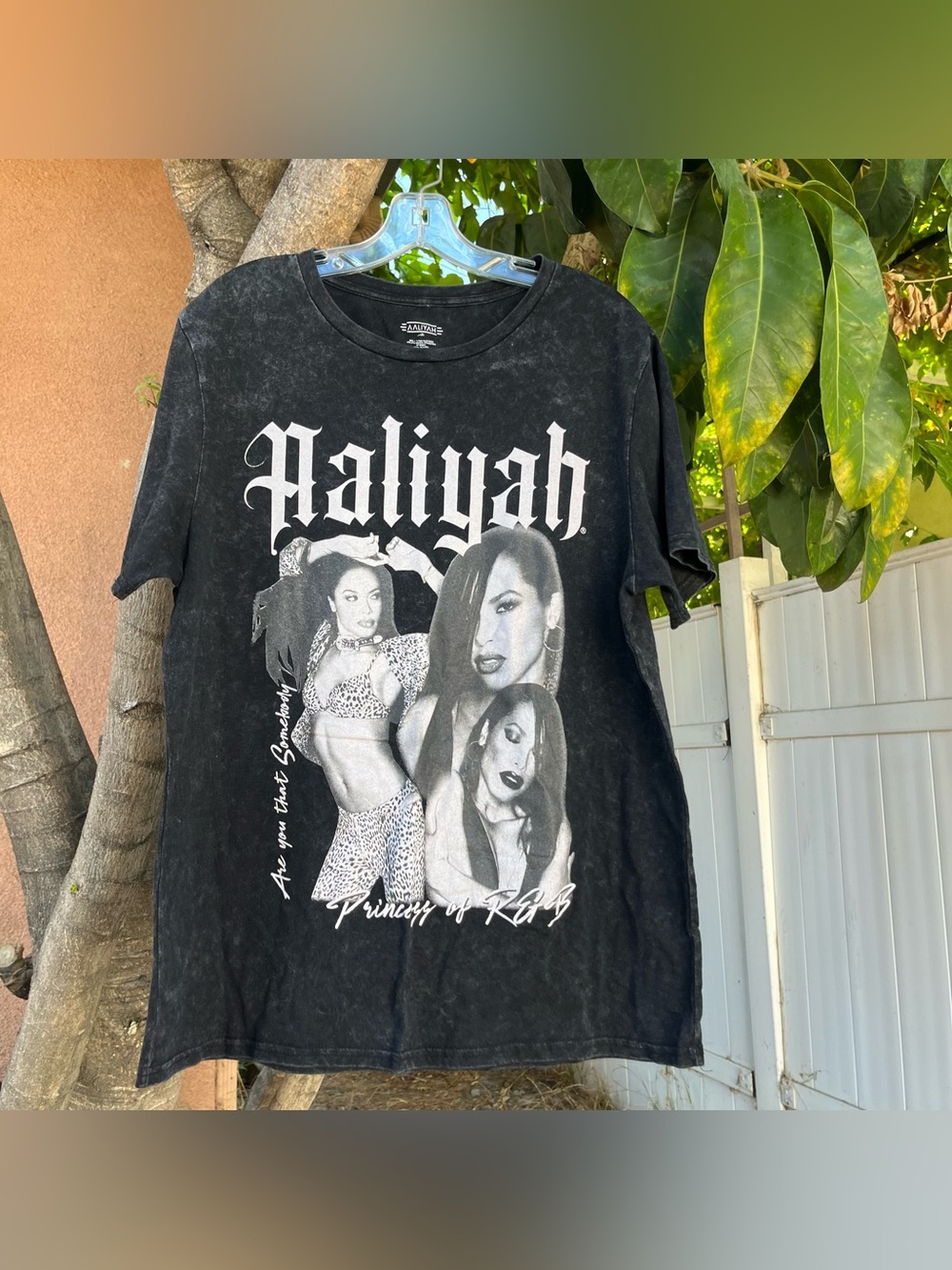 Aaliyah "Princess of R&B “ Graphic Acid-Wash T-Shirt!